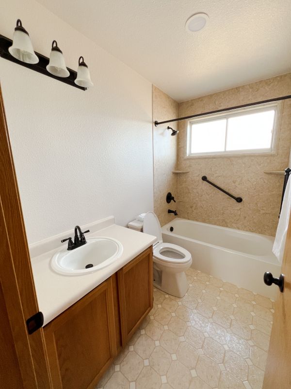 Top Bathroom Remodeling Companies in Oak Harbor, WA